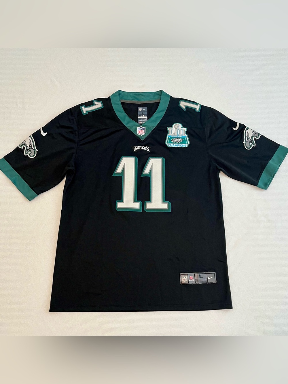 Nike Jersey Philadelphia Eagles Carson Wentz #11 Super Bowl LII Patch Mens Large